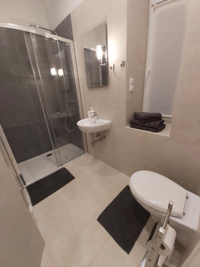 Angelika Apartments Wina Bagian luar foto