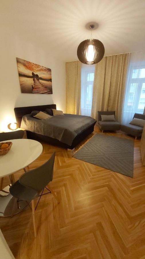 Angelika Apartments Wina Bagian luar foto