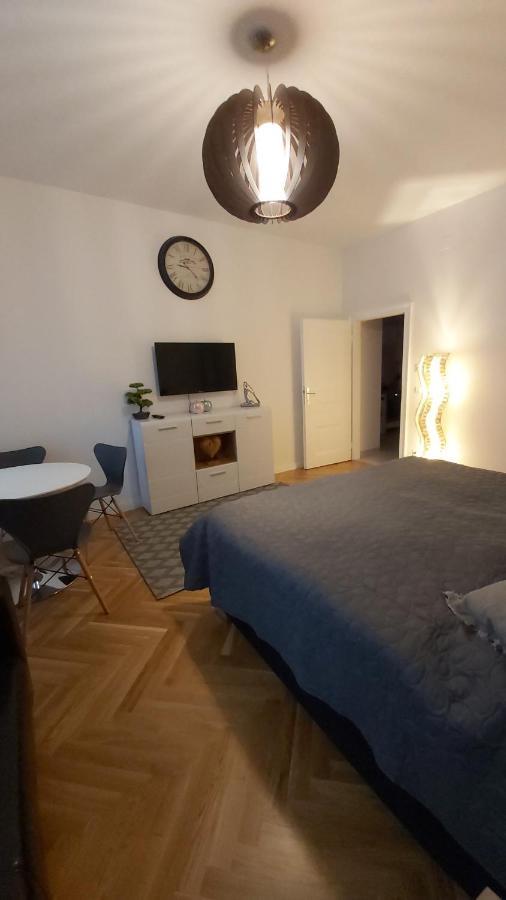 Angelika Apartments Wina Bagian luar foto