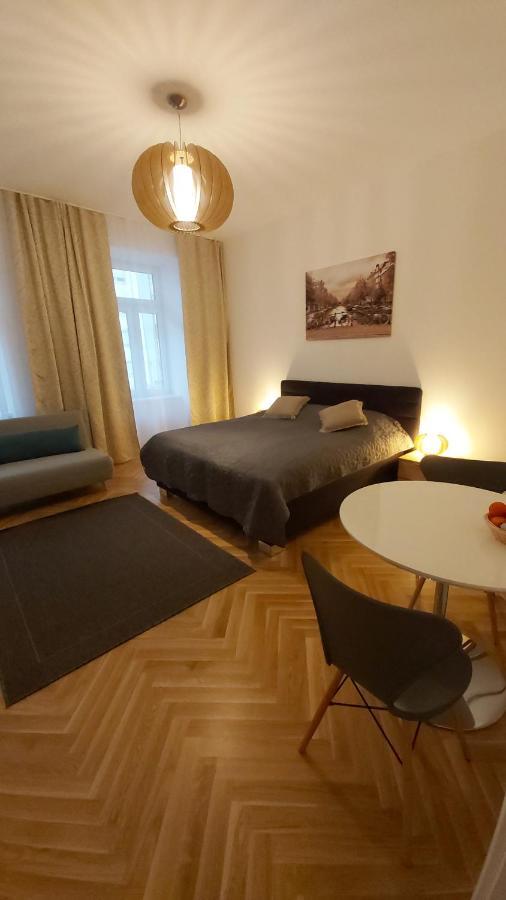 Angelika Apartments Wina Bagian luar foto