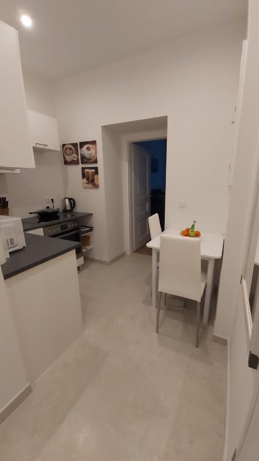 Angelika Apartments Wina Bagian luar foto