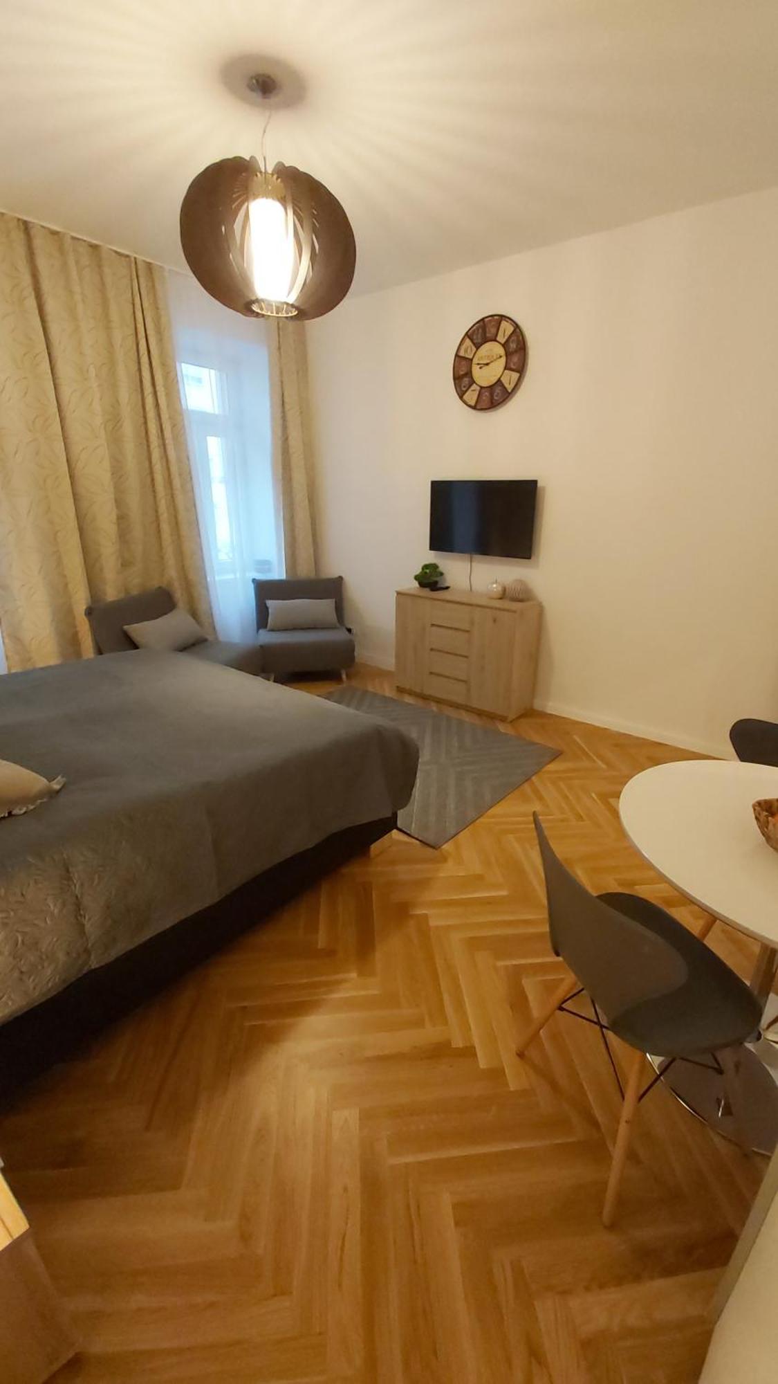 Angelika Apartments Wina Ruang foto